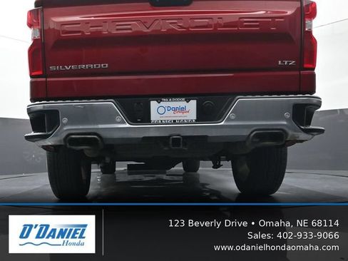 Used 2022 Chevrolet Silverado 1500 LTZ w/ LTZ Premium Package AWD/4WD image 11