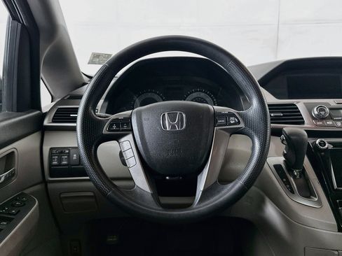 Used 2016 Honda Odyssey EX image 17