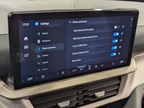 New 2026 Ford Explorer Active w/ Active Comfort Package image 29