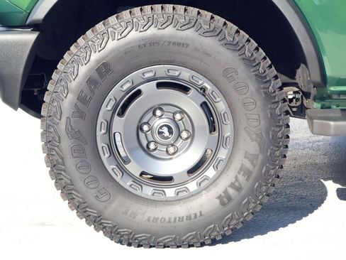 Used 2024 Ford Bronco Outer Banks image 27