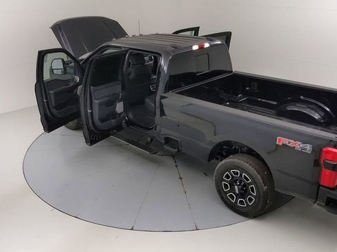 New 2025 Ford F350 Platinum w/ FX4 Off-Road Package image 51