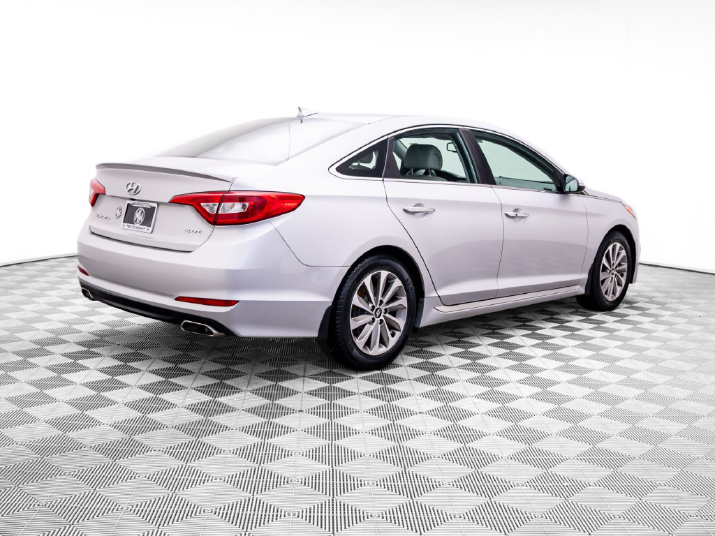 Used 2015 Hyundai Sonata Sport w/ Option Group 03 FWD image 5