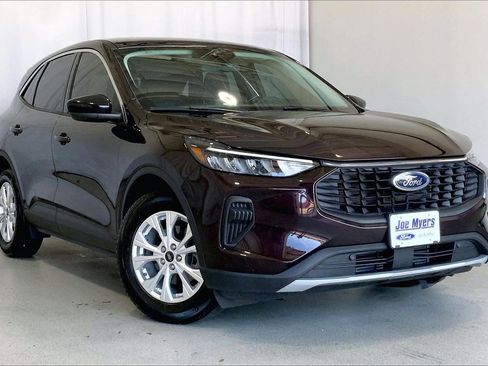 Certified 2023 Ford Escape Active FWD image 34