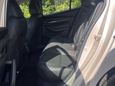 Used 2022 MAZDA MAZDA3 s image 14