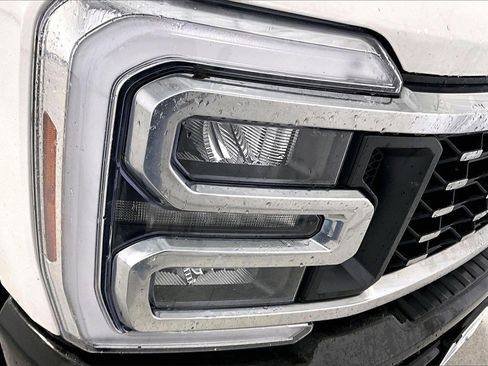 Used 2024 Ford F350 King Ranch image 12