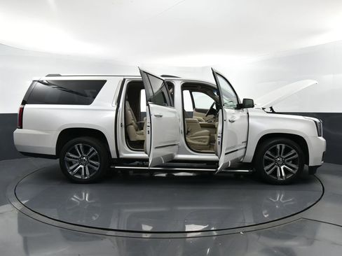 Used 2019 GMC Yukon XL Denali w/ Denali Ultimate Package image 46