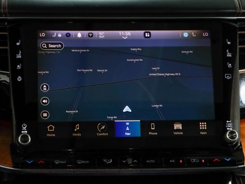 Used 2022 Jeep Grand Wagoneer Series III AWD/4WD image 19
