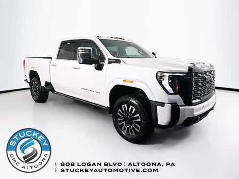 Used 2025 GMC Sierra 2500 Denali Ultimate w/ Max Trailering Package image 1