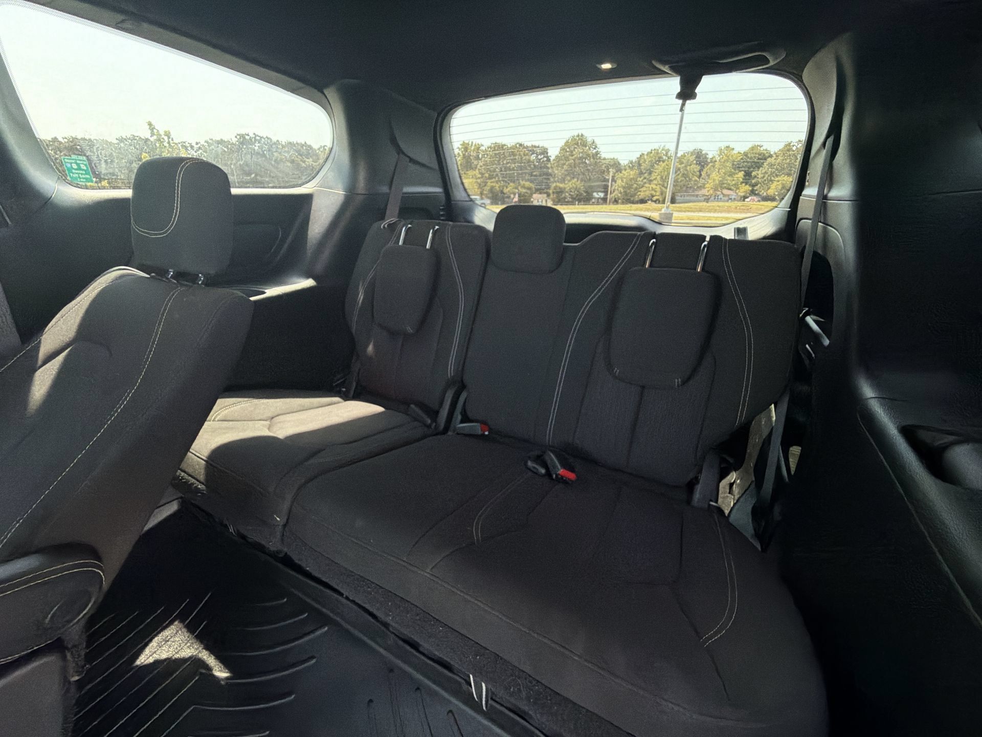 Used 2023 Chrysler Pacifica Touring FWD image 22