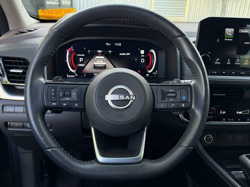 Used 2023 Nissan Rogue Platinum AWD/4WD image 15