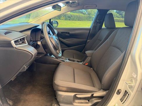 Used 2024 Toyota Corolla LE FWD image 22