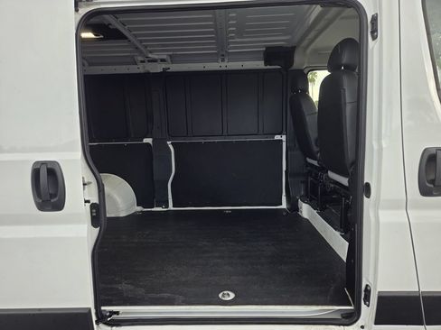 Used 2025 RAM ProMaster 2500 w/ Convenience Group FWD image 25