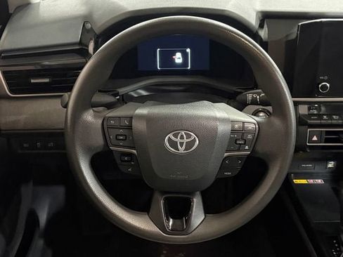 Certified 2025 Toyota Camry LE image 22