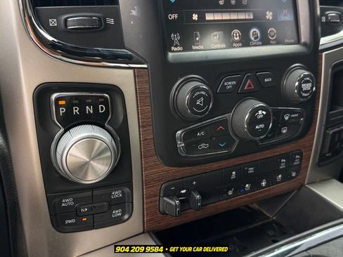 Used 2017 RAM 1500 Laramie w/ Convenience Group AWD/4WD image 19
