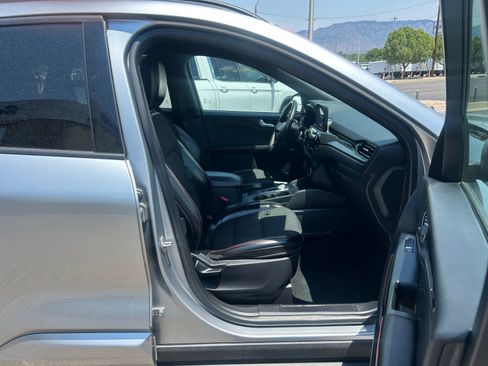 Used 2024 Ford Escape ST-Line AWD/4WD image 31
