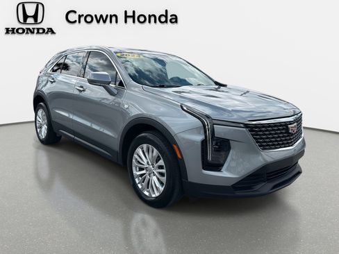 Used 2024 Cadillac XT4 Luxury image 7