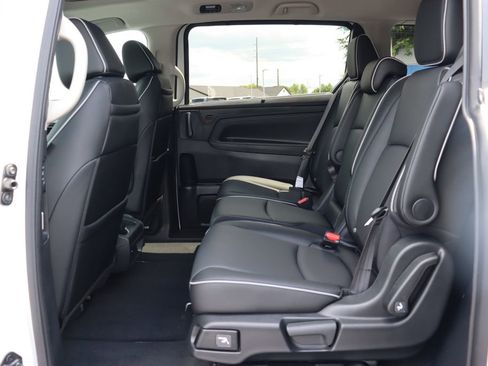 Certified 2026 Honda Odyssey Touring image 11