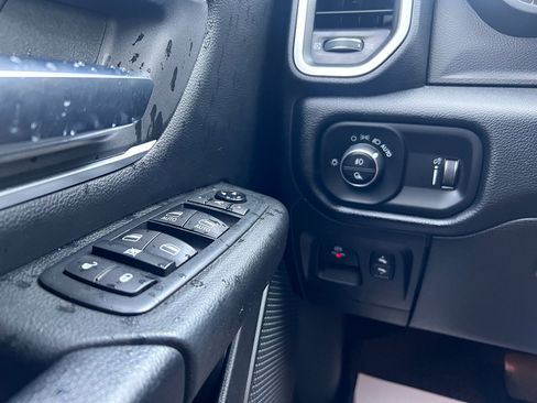 Used 2020 RAM 1500 Big Horn AWD/4WD image 20