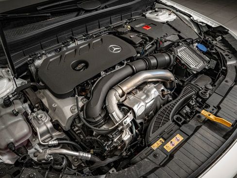 New 2026 Mercedes-Benz GLB 250 4MATIC image 38