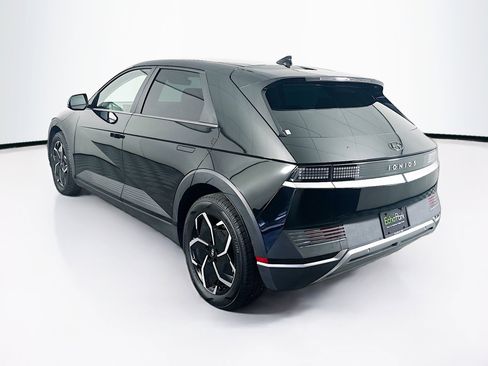 Used 2024 Hyundai Ioniq 5 SEL image 5