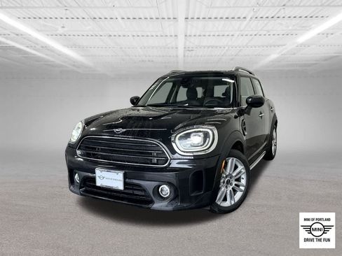 Used 2022 MINI Cooper Countryman image 1