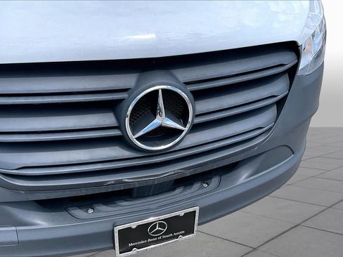 Used 2025 Mercedes-Benz Sprinter 2500 image 28