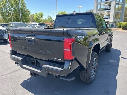 New 2025 Toyota Tacoma TRD Sport image 5