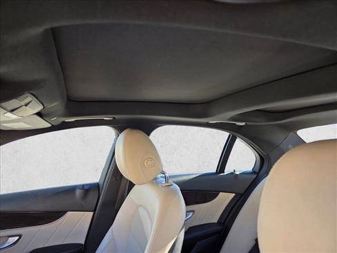 Used 2019 Mercedes-Benz C 300 Sedan image 14