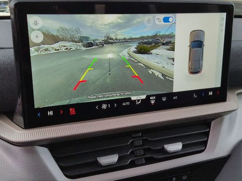 New 2026 Ford Explorer Active w/ Active Comfort Package image 32