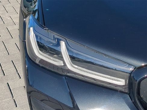 Used 2022 BMW M550i xDrive w/ Executive Package image 11