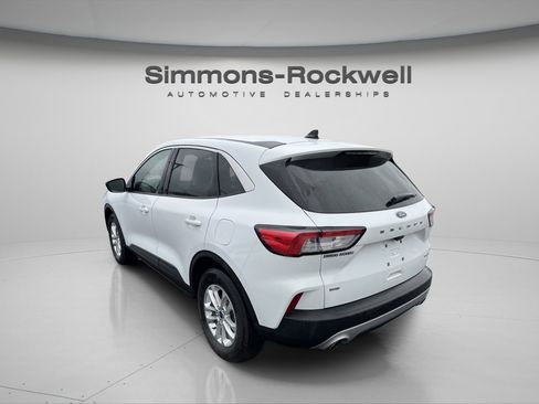 Used 2022 Ford Escape SE w/ Convenience Package image 6