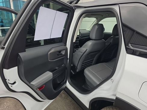 Used 2025 Ford Bronco Sport Badlands image 26