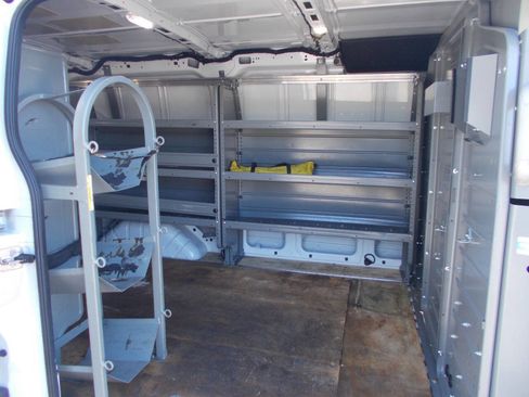 Used 2017 Ford Transit 250 130 Low Roof image 7