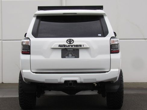 Used 2022 Toyota 4Runner SR5 Premium w/ TRD Black Wheel Package (TMS) AWD/4WD image 7