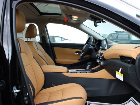 New 2025 Nissan Sentra SV w/ SV Premium Package image 14