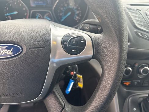 Used 2016 Ford Escape SE FWD image 18