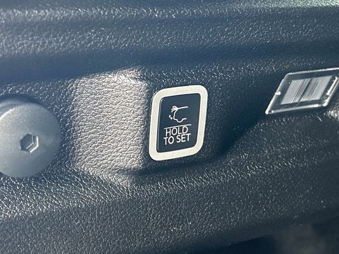 Certified 2023 Jeep Grand Cherokee L Laredo AWD/4WD image 13