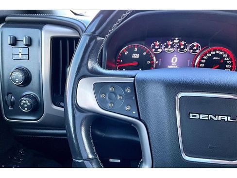 Used 2015 GMC Sierra 1500 Denali w/ Driver Alert Package image 10