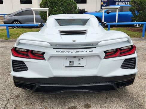 Used 2023 Chevrolet Corvette Stingray Premium Conv w/ Z51 Performance Package image 5