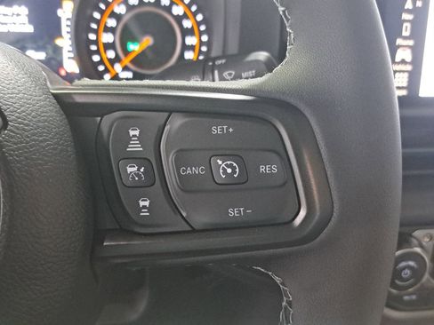 New 2026 Jeep Gladiator Sport AWD/4WD image 17