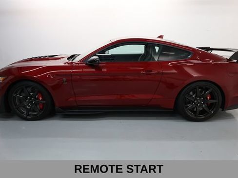 Used 2020 Ford Mustang Shelby GT500 w/ Carbon Fiber Track Pack RWD image 28