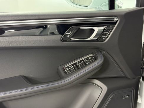New 2026 Porsche Macan S image 26