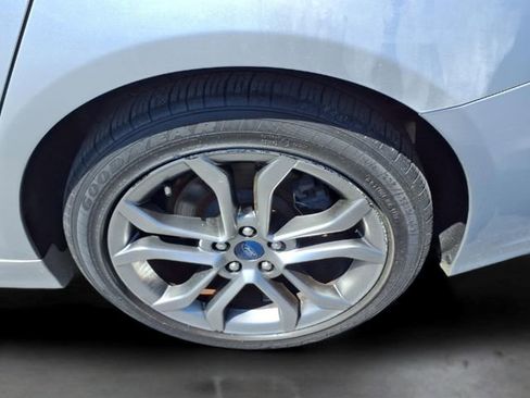 Used 2019 Ford Fusion SEL FWD image 9