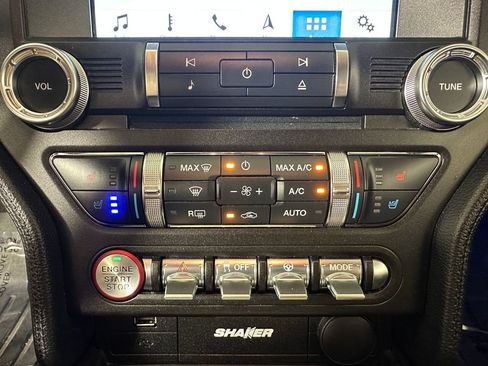 Used 2018 Ford Mustang GT Premium w/ Equipment Group 401A RWD image 31