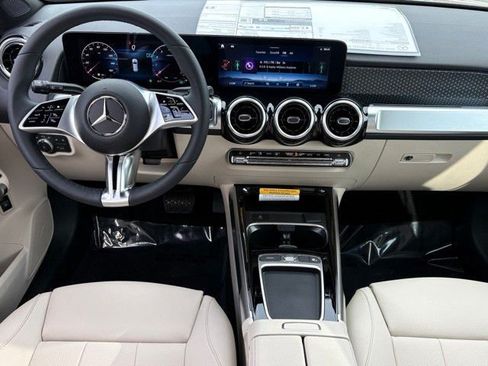 New 2026 Mercedes-Benz GLB 250 4MATIC image 20
