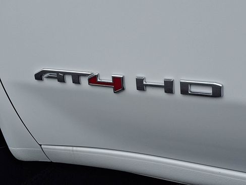 New 2026 GMC Sierra 2500 AT4 w/ AT4 Premium Plus Package AWD/4WD image 12