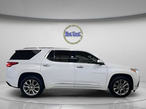 Used 2018 Chevrolet Traverse Premier w/ Driver Confidence II Package FWD image 6
