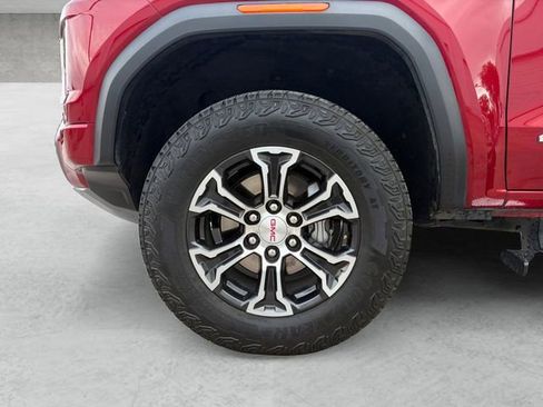 Certified 2023 GMC Canyon AT4 w/ AT4 Premium Package AWD/4WD image 23