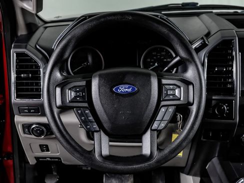 Used 2019 Ford F250 XLT w/ XLT Premium Package AWD/4WD image 16