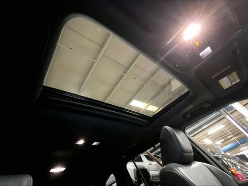 Used 2025 Lexus LX 600 4WD w/ Luxury Package image 13